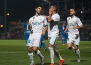 开云体育官网-维戈塞尔塔告捷，连续取得三分