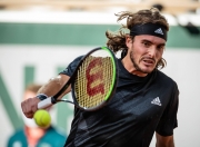 开云体育APP下载-美网险胜法网，西西帕斯惊艳四座