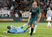 开云体育登录-阿贾克斯遇强敌，抢夺晋级机会