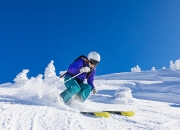 开云体育中国官网-德里赫特赛后评分拉满，尤文生死战取胜几内亚，铁血防线铸就晋级之路