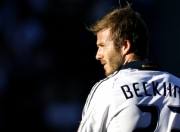 开云足球直播-乔治关键节点连续得分，森林狼横扫雷霆，一场战术与意志的完美风暴