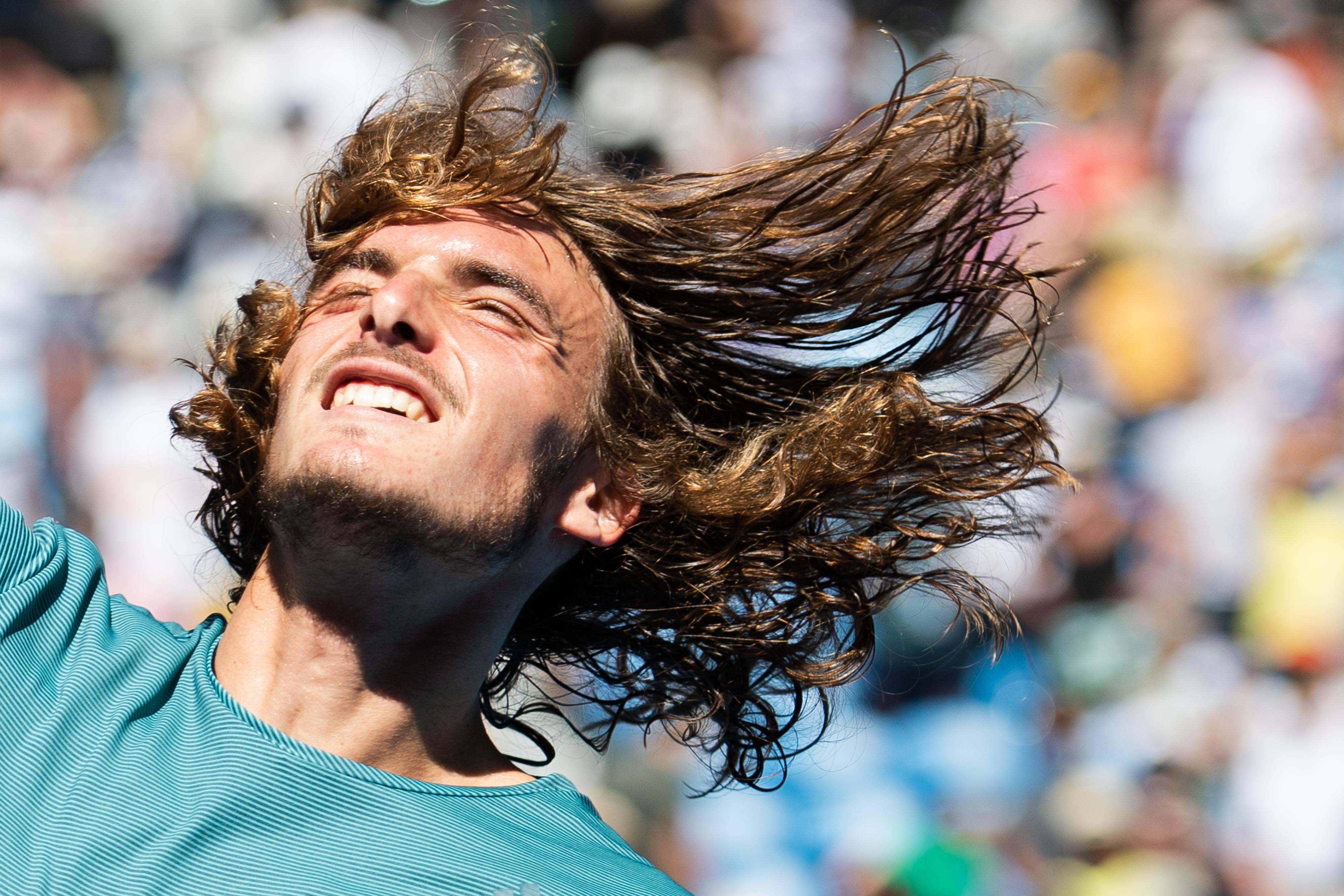 英国网球队强势意大利网球队，西西帕斯统治全场