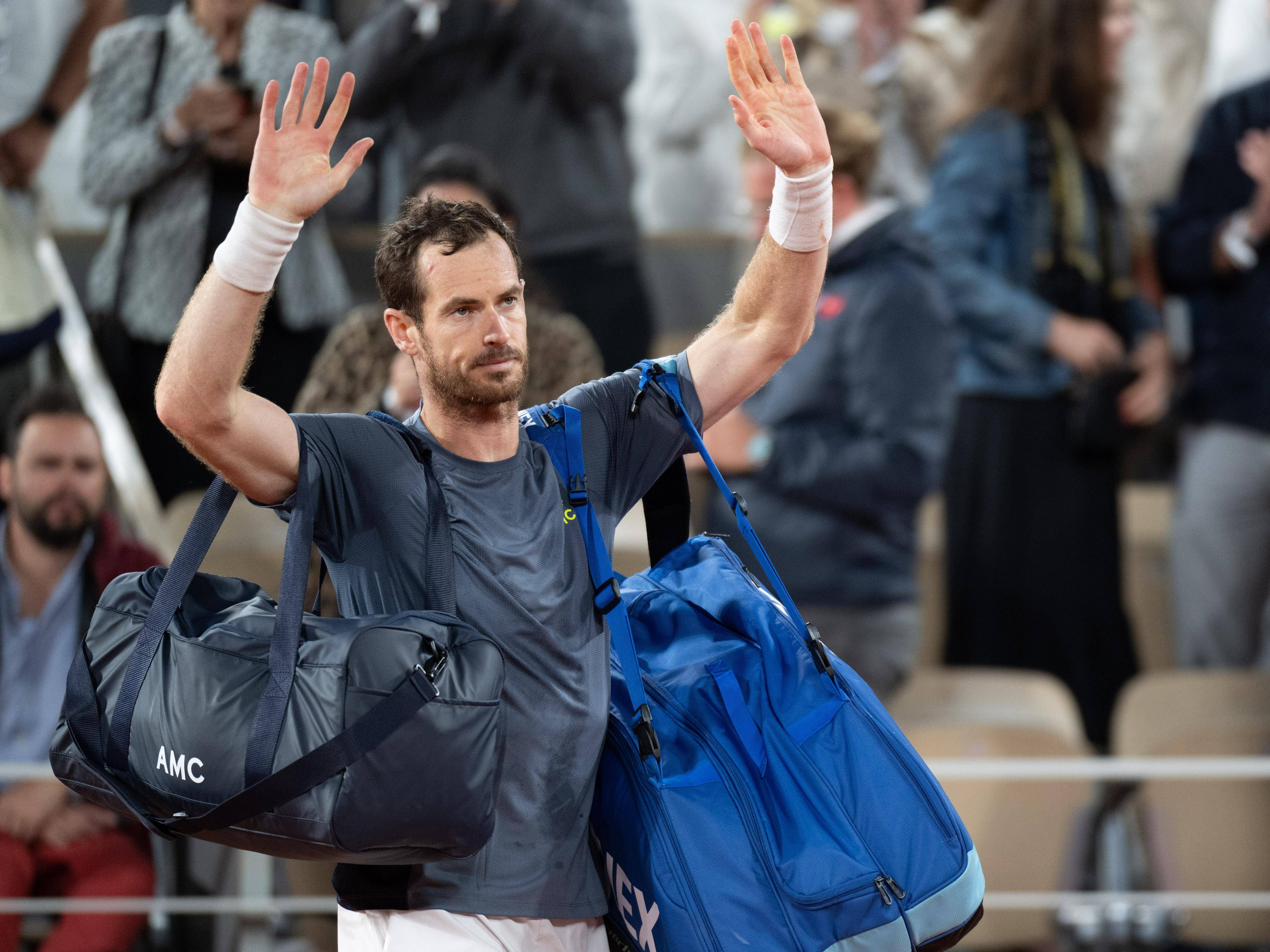 包含欧洲网球队绝地反击意大利网球队，穆雷惊艳世界的词条