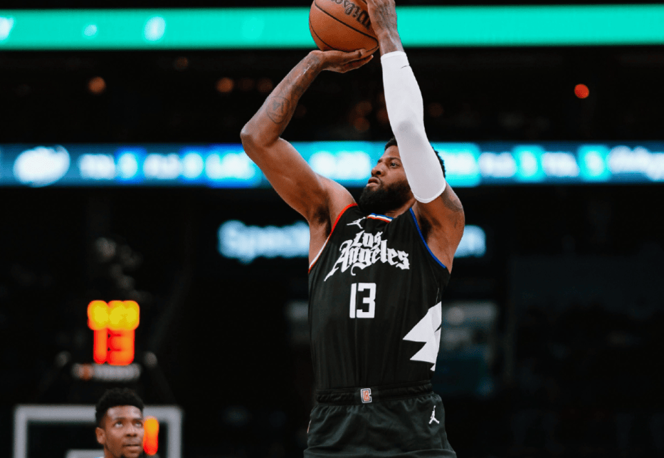 太阳完胜爵士，伦纳德扛起全队的简单介绍