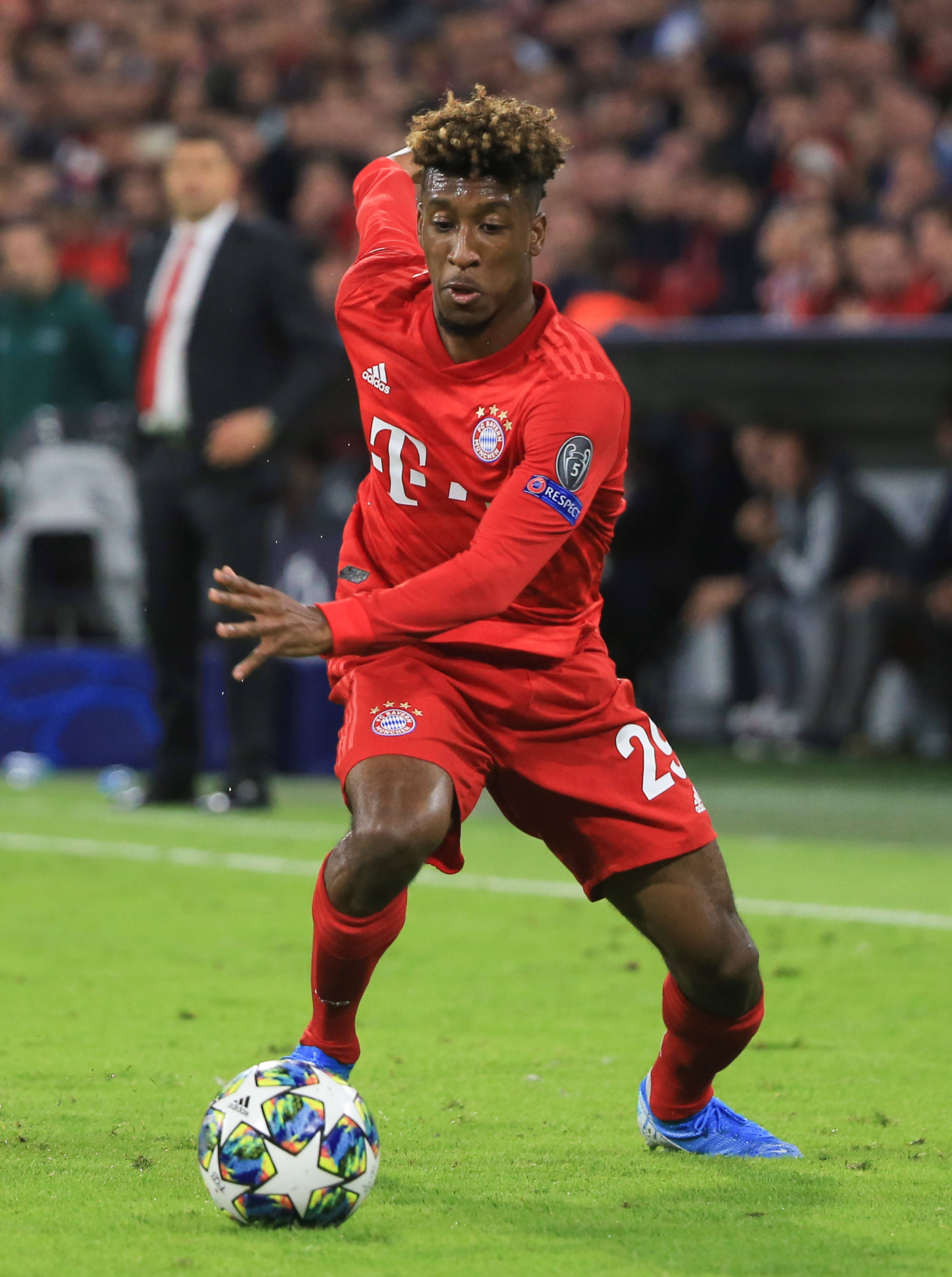 汉堡球员迎来爆发，助球队获胜