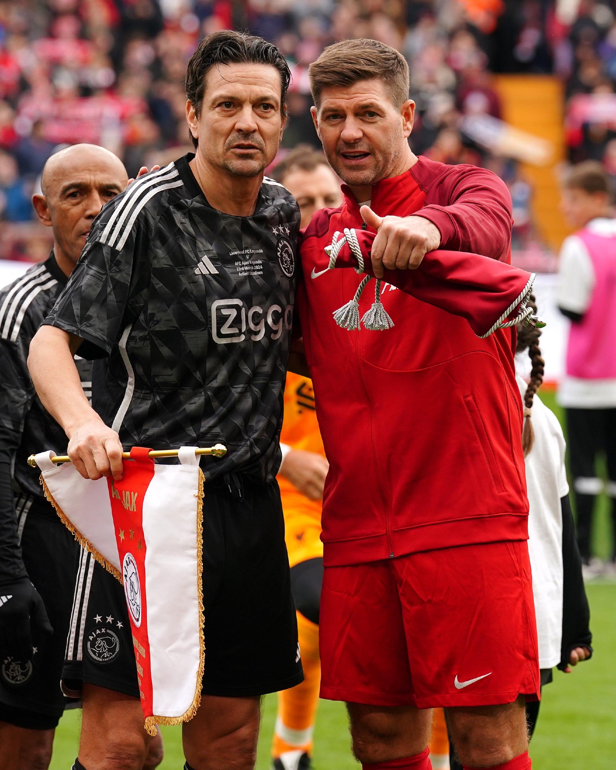 利物浦客场击败阿贾克斯，提前晋级淘汰赛