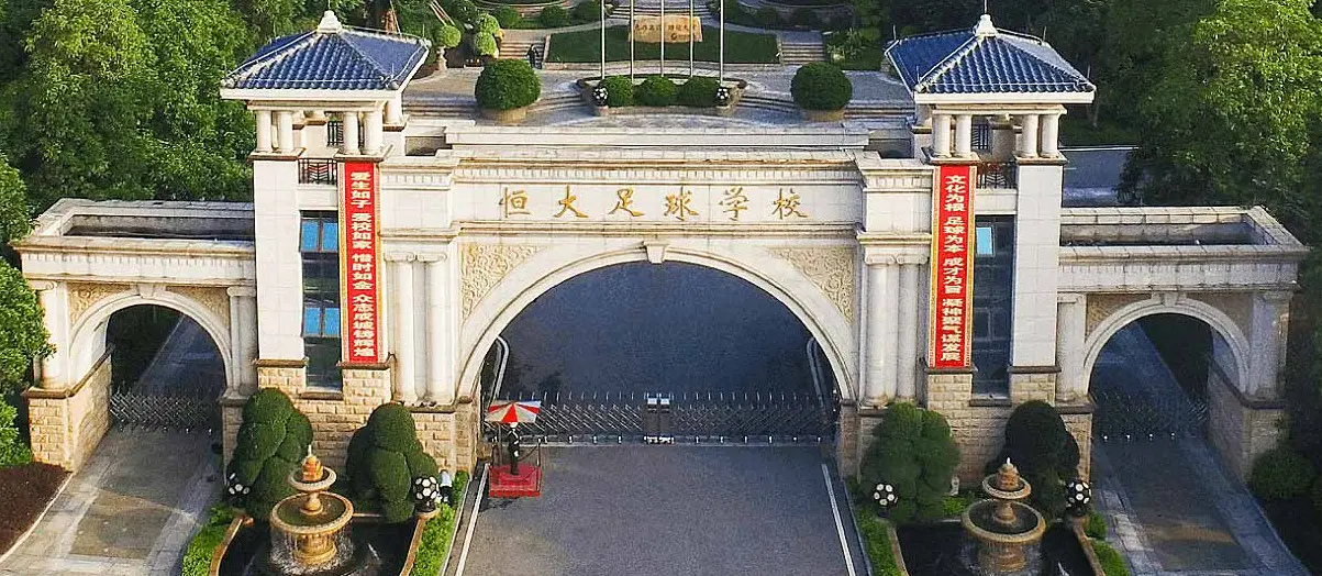 新兴球队成才！青年选手积极表现