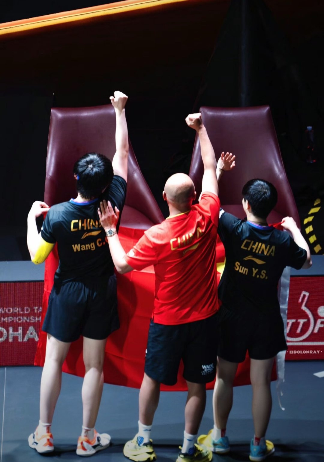 震撼现场:选手全力以赴集中精神互喊加油的简单介绍 震撼现场:选手全力以赴集中精神互喊加油的简单介绍