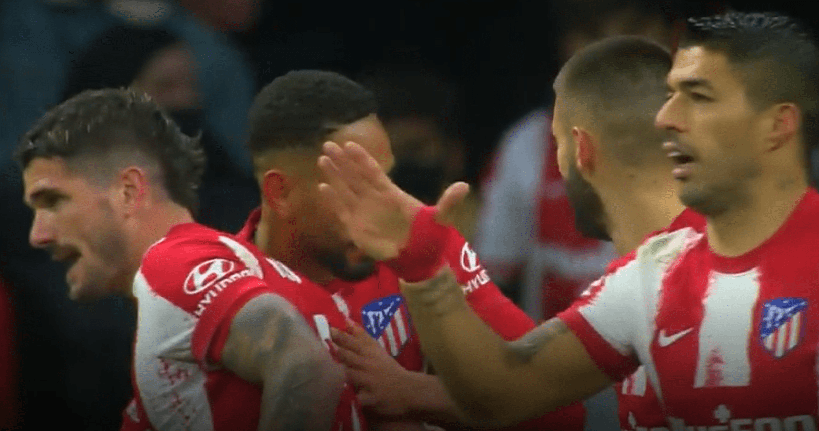 马竞横扫对手，锁定晋级资格！