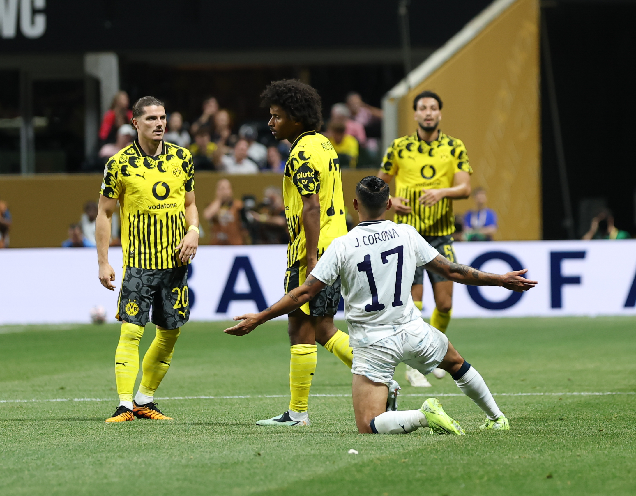 多特蒙德在比赛中交出完美表现，取得胜利