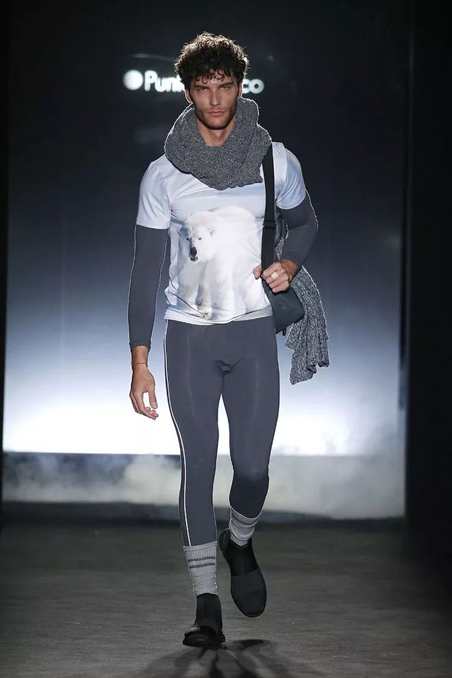 法国羽毛球队翻盘中国羽毛球队，安赛龙三分雨点燃全场的简单介绍