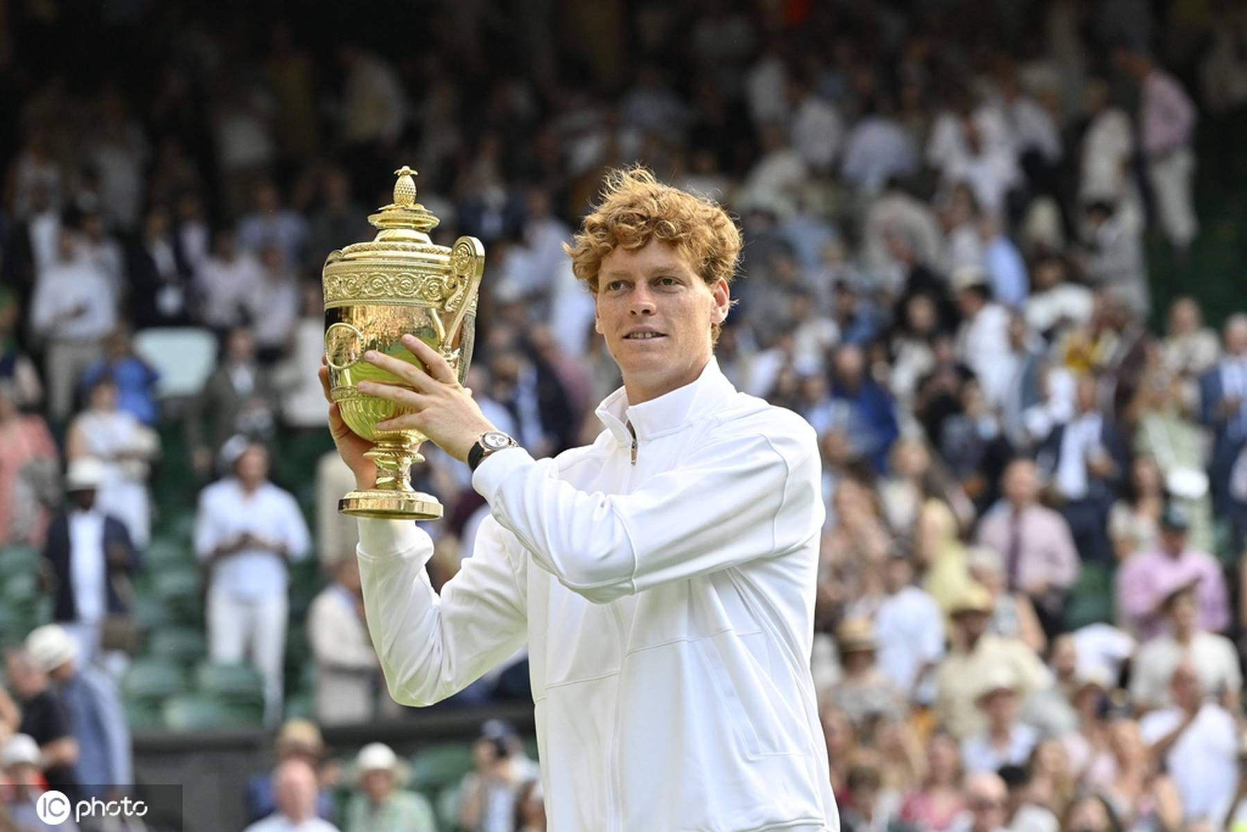 ATP总决赛横扫拉沃尔杯，辛纳高光表现的简单介绍