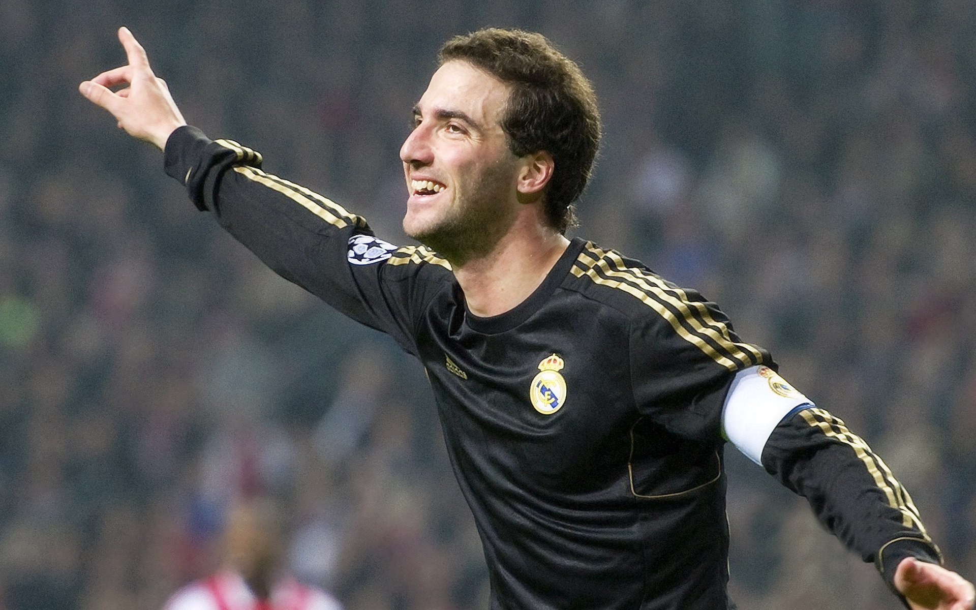 从费城到欧洲，当国王跨越赛场，戈贝尔在欧冠舞台加冕