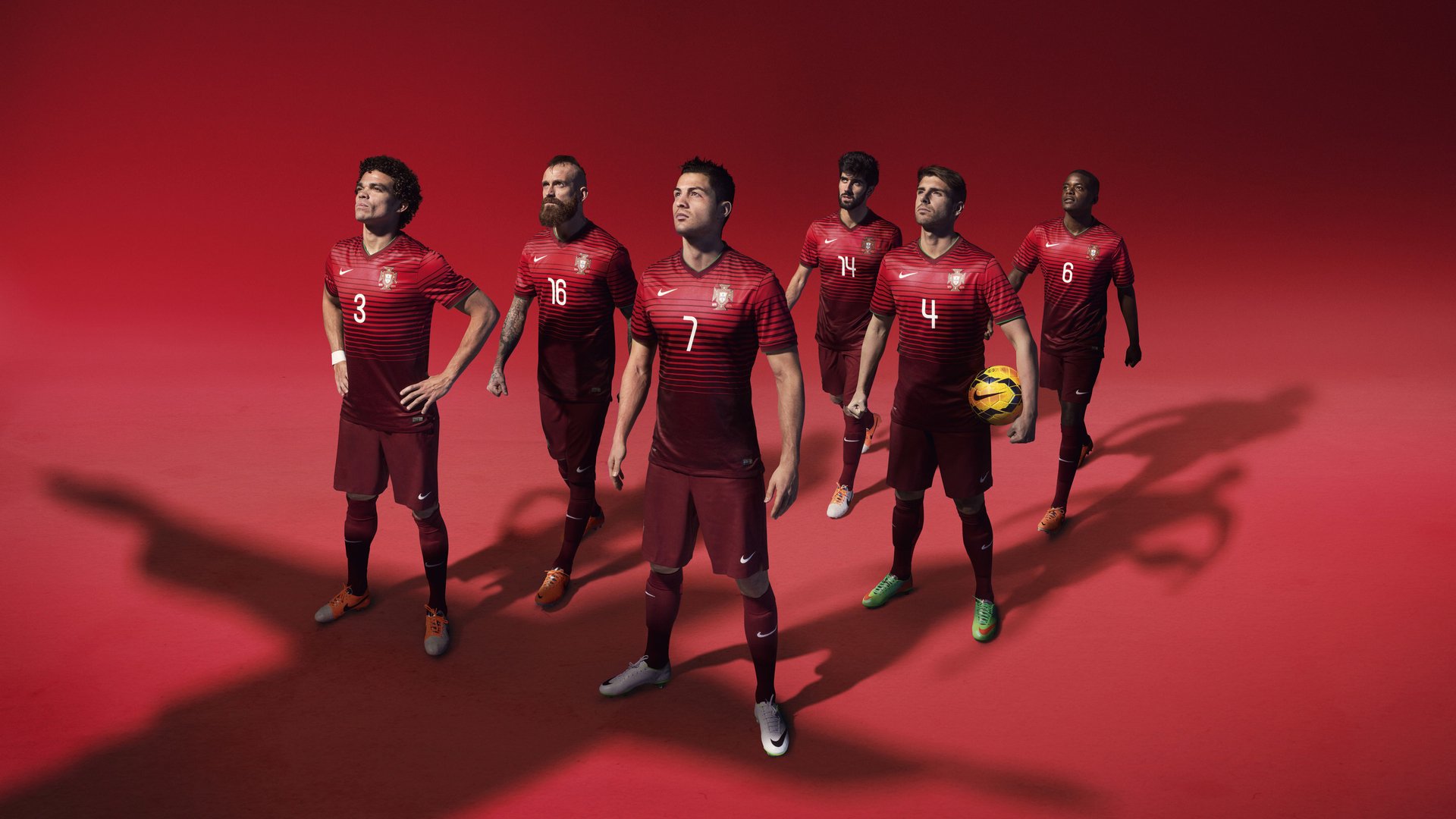 年度焦点之战之夜，布克进攻端无人可挡