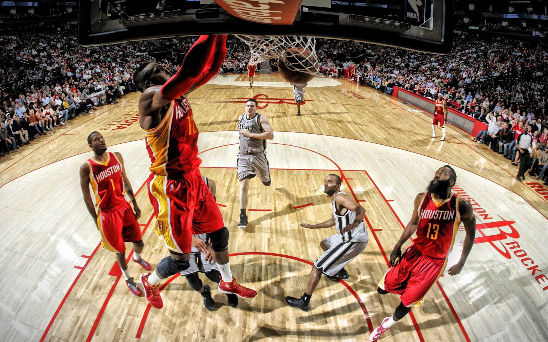 那一夜,利拉德让整个NBA沉默—季后赛的舞台上,他就是唯一的答案
